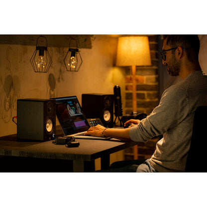Yamaha HS3 Active 3.5" 2-Way Studio Monitors (Black)